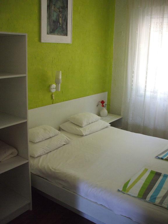 Apartmani Mira เซนญ์ ภายนอก รูปภาพ
