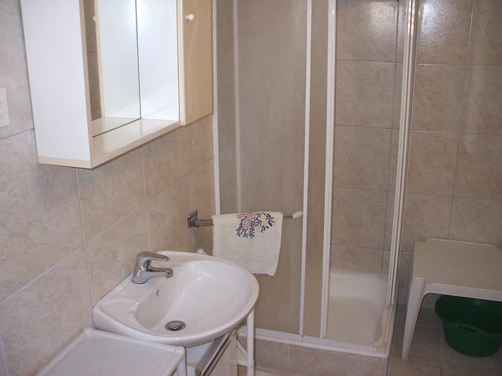 Apartmani Mira เซนญ์ ภายนอก รูปภาพ