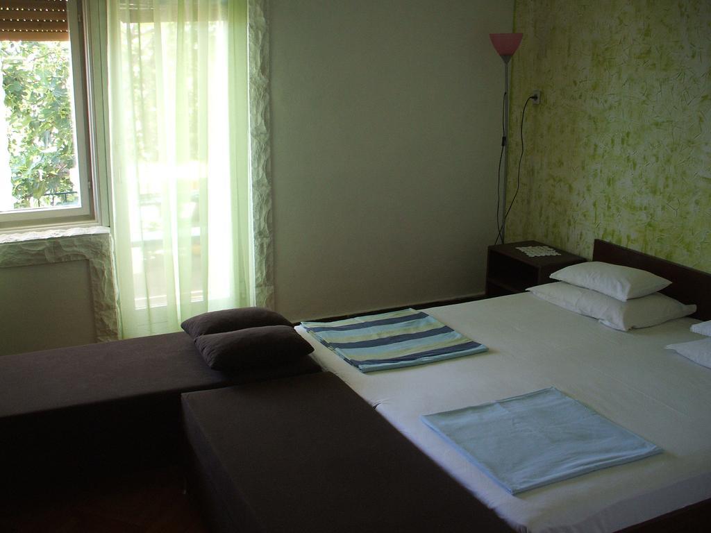 Apartmani Mira เซนญ์ ภายนอก รูปภาพ