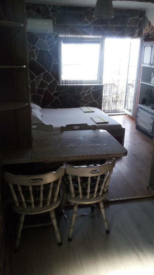 Apartmani Mira เซนญ์ ภายนอก รูปภาพ