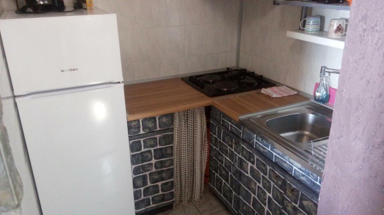 Apartmani Mira เซนญ์ ภายนอก รูปภาพ